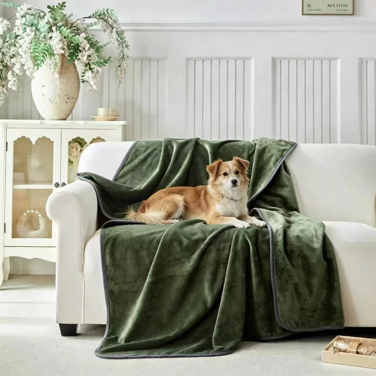 Waterproof Blanket for Bed Sofa Couch, Water Resistant Blanket,Reversible Leakproof Bed Cover for Adults Elderly Pets
